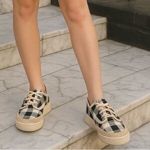 Zodiac Cheezburger Plaid Lace-Up Sneakers Women’s Size 6M Black White Tan NWB